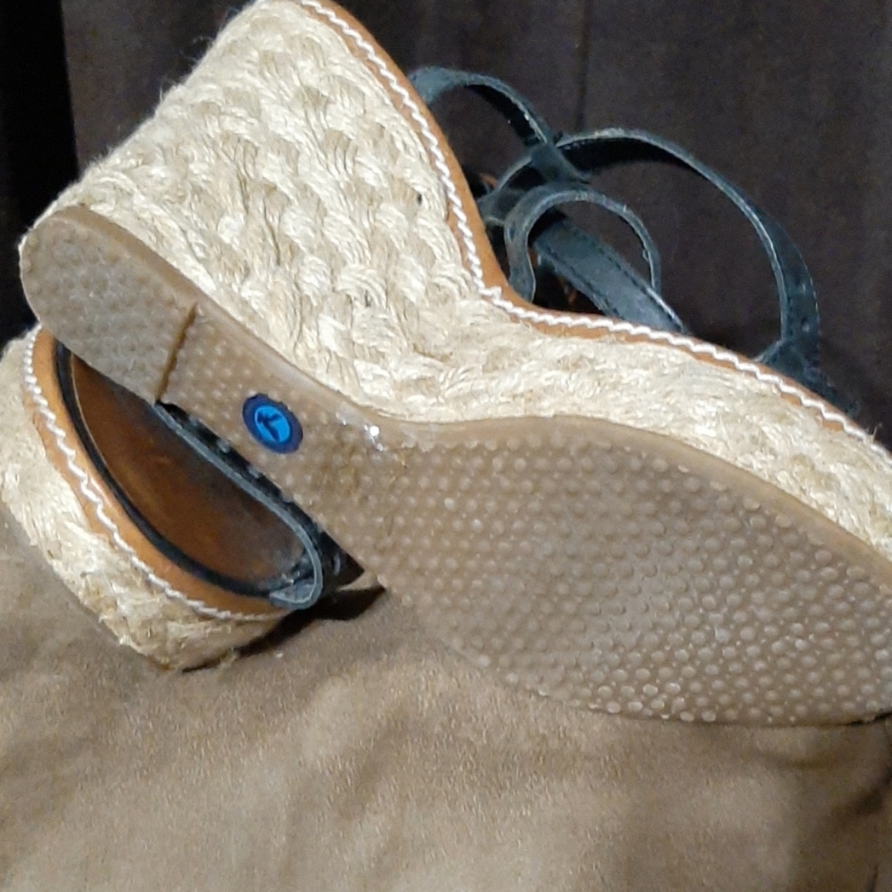 Shoes - Picture 2 of 2